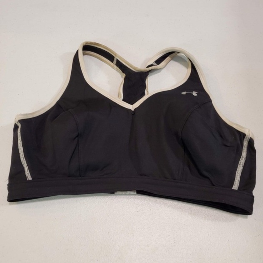 Under Armour Women Sports Bra Medium‎ Black Racerback Pullover Lightly Lined